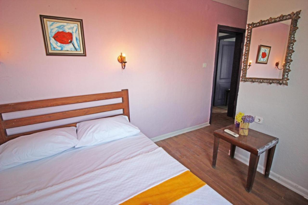 Eflatun Konuk Evi Hotel Canakkale Exterior photo
